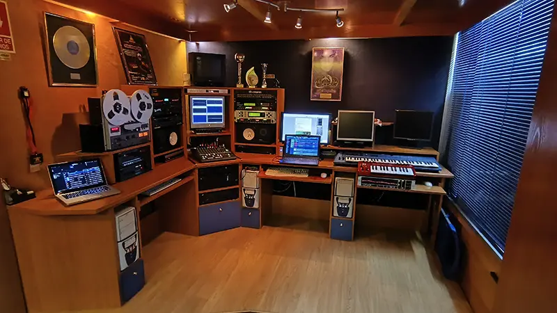 Escuela de DJs Escuela de DJs